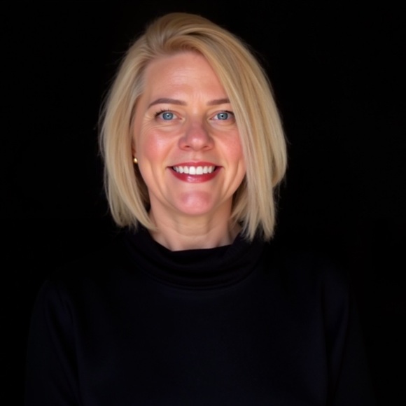 Meet your Posher, Posh - Picture 1 of 1